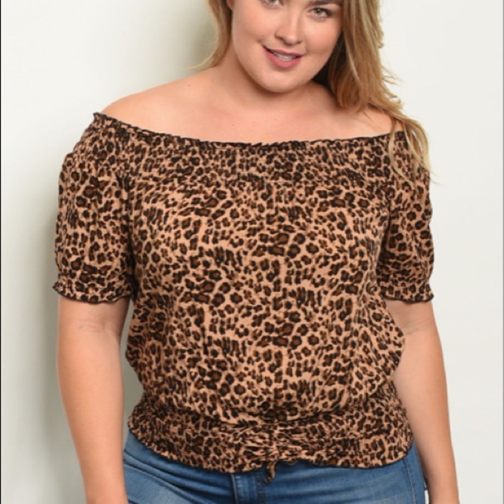 Cheetah/Leopard Off The Shoulder Short Sleeve Top